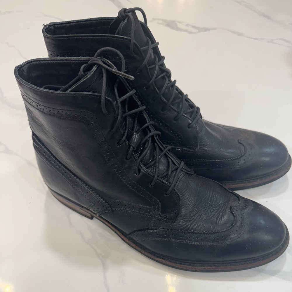 Walk-Over Made in USA Brogue Wingtip Boots Black Leather Lace Up Shoes‎ Size 11M